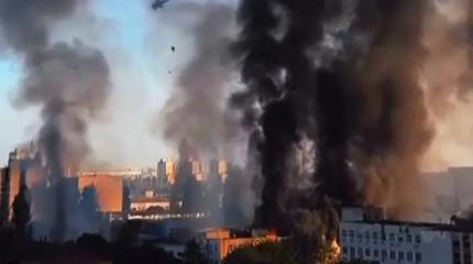 400 «Гераней» и 12 ракет утюжили заводы «Артём» и «Кузня на Рыбальском» 400 «Гераней» и 12 ракет утюжили заводы «Артём» и «Кузня на Рыбальском»