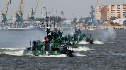 Корабли Каспийской флотилии вышли на стрельбы в Каспийское море Корабли Каспийской флотилии вышли на стрельбы в Каспийское море