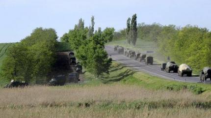 Журналист Reuters сфотографировал огромную российскую военную колону на границе с Украиной Журналист Reuters сфотографировал огромную российскую военную колону на границе с Украиной