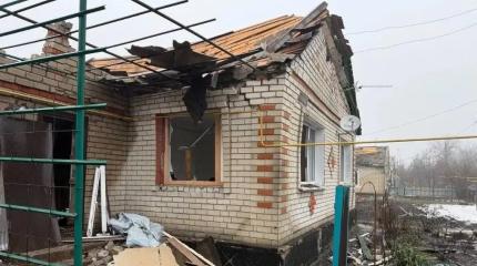 Преступления Украины: ВСУ атаковали посёлок в ЛНР, ранены 19 гражданских