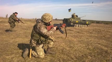 ВСУ пытается оставить Донецк без воды, между делом постреливая друг в друга