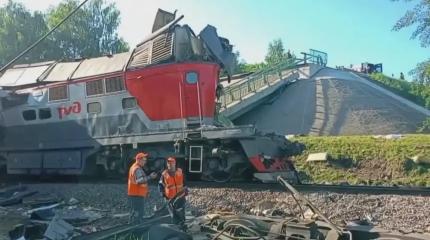 Возмездие за подрывы сразу двух мостов неминуемо Возмездие за подрывы сразу двух мостов неминуемо