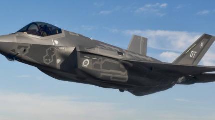 Первая боевая миссия F-35В: американскому истребителю потребовалась помощь