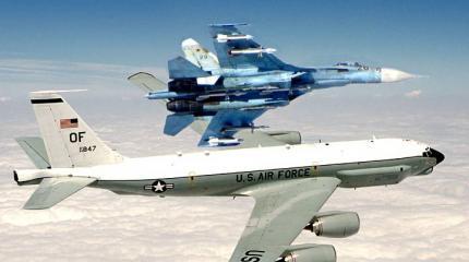 Су-27 снова перехватил RC-135 на Балтике Су-27 снова перехватил RC-135 на Балтике