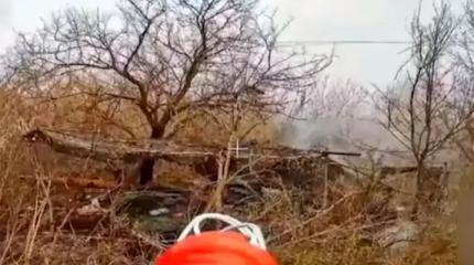 Появилось видео двойного удара "Ланцета" и FPV-дрона по танку ВСУ Т-72М1 Появилось видео двойного удара "Ланцета" и FPV-дрона по танку ВСУ Т-72М1