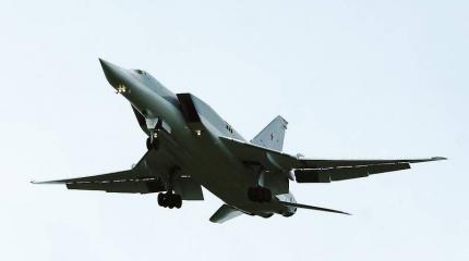 Дальние ракетоносцы Ту-22М3 прикроют Черное море Дальние ракетоносцы Ту-22М3 прикроют Черное море