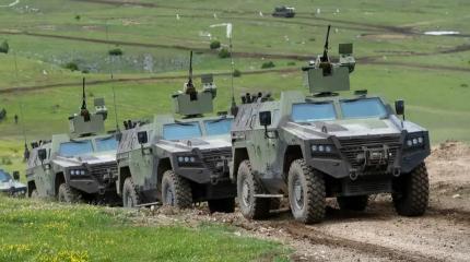 Патрульные автомобили Швейцарии и Сербии