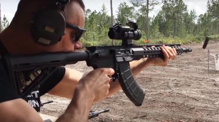 Американцы «скрестили» AR-15 и АК-47 Американцы «скрестили» AR-15 и АК-47