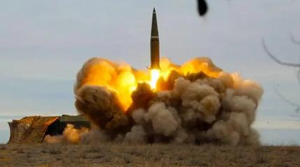 Ударами по нашим «стратегам» и поездам Киев точно напросился на «Орешник» Ударами по нашим «стратегам» и поездам Киев точно напросился на «Орешник»