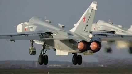 Российский дрон заснял работу сирийских Су-24 по позициям бородачей ИГ Российский дрон заснял работу сирийских Су-24 по позициям бородачей ИГ