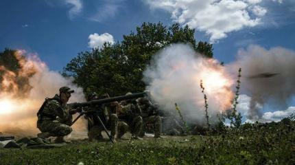 Мы слишком нежничаем по отношению к укронацистам