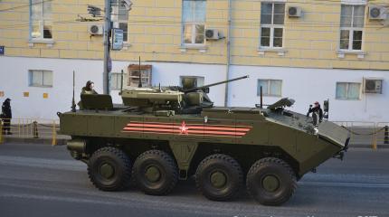 Колесная БМП К-17 «Бумеранг» на ген.репетиции Парада Победы в Москве Колесная БМП К-17 «Бумеранг» на ген.репетиции Парада Победы в Москве