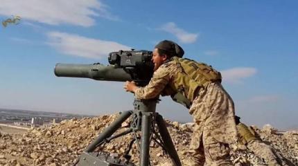 Боец «Хезболлы» играет с выпущенной по нему ракетой Боец «Хезболлы» играет с выпущенной по нему ракетой