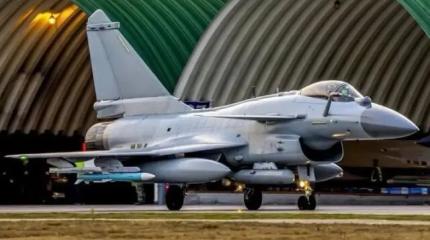 Истребители раздора: Иран опроверг слухи о покупке J-10C у КНР Истребители раздора: Иран опроверг слухи о покупке J-10C у КНР
