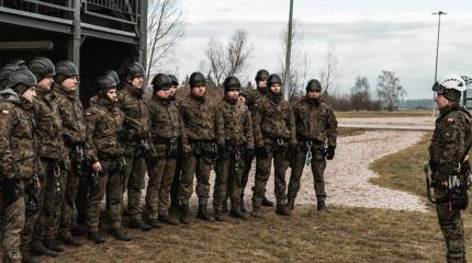 Рекорд побит: В Польше наблюдается волна увольнений военных