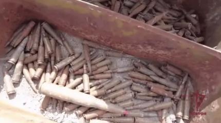 Секретный схрон: Росгвардия обнаружила тайник с боеприпасами ВСУ у Луганска Секретный схрон: Росгвардия обнаружила тайник с боеприпасами ВСУ у Луганска