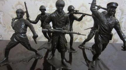Русские не отступают и не сдаются! Русские не отступают и не сдаются!