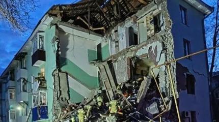 Весь подъезд рухнул: ударные дроны ВСУ обрушились на жилые дома в Сызрани