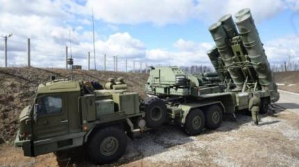 Российскую военную технику оснастят «контейнерами-невидимками» Российскую военную технику оснастят «контейнерами-невидимками»
