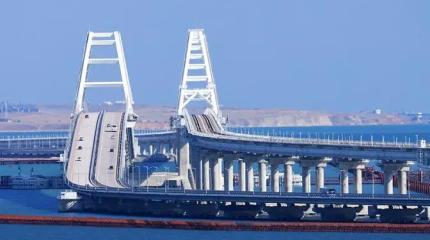 Крымский мост отстояли. В сценарии Киева обнаружен финский след