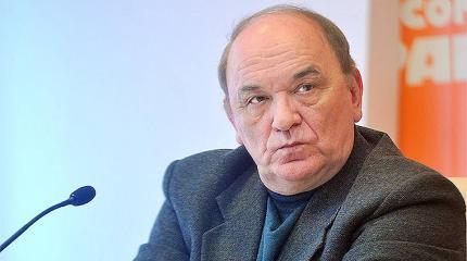 Баранец: Россия должна отправить в Сирию несколько дивизионов ПВО