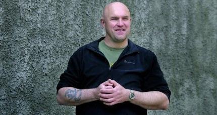 Боевик АТО рассказал, как пытал мирных жителей, загоняя нож под кожу Боевик АТО рассказал, как пытал мирных жителей, загоняя нож под кожу