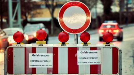 В немецком Аугсбурге эвакуируют около 54 тысяч жителей из-за подрыва бомбы В немецком Аугсбурге эвакуируют около 54 тысяч жителей из-за подрыва бомбы