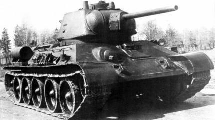 Танк Т-34, штурмовавший Кенигсберг, пройдет по площади Победы 9 мая Танк Т-34, штурмовавший Кенигсберг, пройдет по площади Победы 9 мая