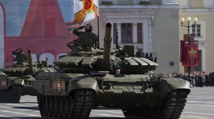 Южные границы России укрепили новыми танками, БТР и ракетами Южные границы России укрепили новыми танками, БТР и ракетами