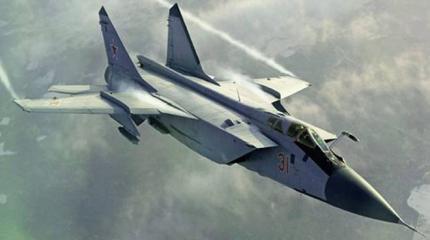 Вторая жизнь МиГ-31: самый опасный перехватчик в мире выходит на новую высоту Вторая жизнь МиГ-31: самый опасный перехватчик в мире выходит на новую высоту