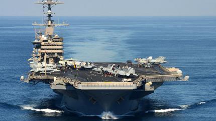 В учениях в Филиппинском море участвуют два авианосца США В учениях в Филиппинском море участвуют два авианосца США