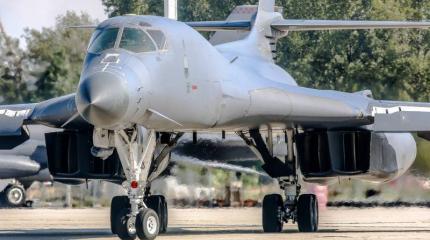 Новая жизнь «стратега»: B-1 может стать арсеналом гиперзвукового оружия