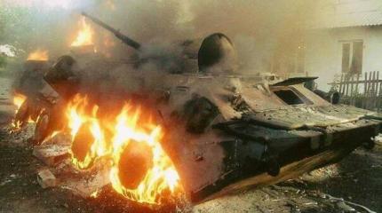 Ополченцы насчитали 40 убитых силовиков за ночь Ополченцы насчитали 40 убитых силовиков за ночь