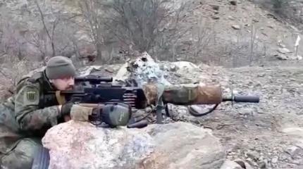 У боевика ВСУ заметили ручной вариант пулемета Максима