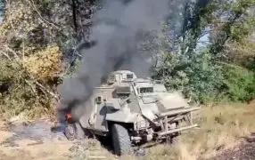 Раритетный британский БТР Saxon сожгли дронами КВН