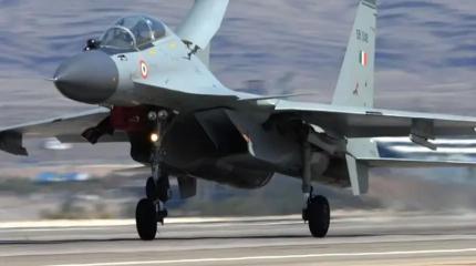 Легенда возвращается: истребители из РФ Су-30МКИ взлетят в небо Индии