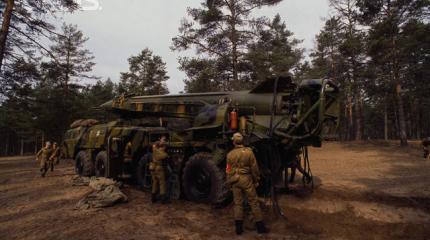 Расчет ракетного комплекса 9К72 "Эльбрус" на занятиях Расчет ракетного комплекса 9К72 "Эльбрус" на занятиях