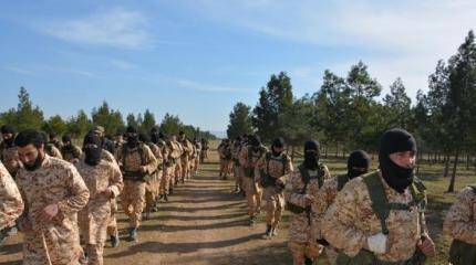 Боевики без оружия начали покидать восточную часть Алеппо Боевики без оружия начали покидать восточную часть Алеппо