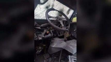 Выпотрошенный дронами итальянский броневик Iveco LMV сняли на видео Выпотрошенный дронами итальянский броневик Iveco LMV сняли на видео