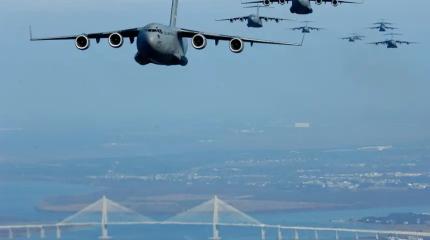 США собирают у границ Ирана десантников, морпехов и силы спецназа