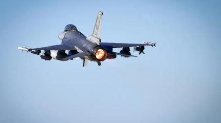 Почему F-16 начал панически бояться прилетов «Гераней» Почему F-16 начал панически бояться прилетов «Гераней»