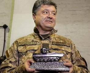 Порошенко сравнил стрелявших по мирному населению бойцов ВСУ с спартанцами