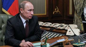 Владимир Путин сокращает военные расходы