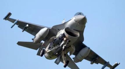 На Украине начали сомневаться в эффективности F-16 На Украине начали сомневаться в эффективности F-16