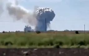 Гигантское облако после взрыва поднялось в небо в Днепропетровской области