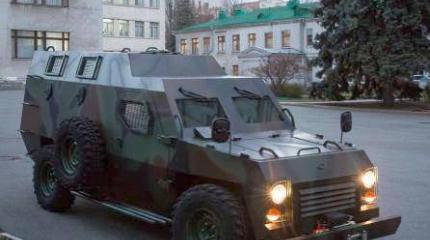 На Украине доводку новых бронеавтомобилей поручили автогонщикам На Украине доводку новых бронеавтомобилей поручили автогонщикам