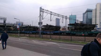 Зачем танки едут на Восток? Зачем танки едут на Восток?