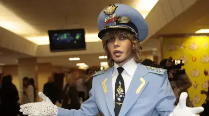 Российские звезды шоу-бизнеса тоже служили в армии. Но не все... Российские звезды шоу-бизнеса тоже служили в армии. Но не все...
