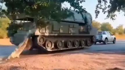На Украине показали "прицепной макет" ЗРК "Бук-М1" На Украине показали "прицепной макет" ЗРК "Бук-М1"