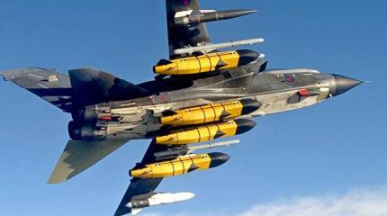 Что стоит за угрозами Лондона сбивать военные самолеты РФ в Сирии? Что стоит за угрозами Лондона сбивать военные самолеты РФ в Сирии?
